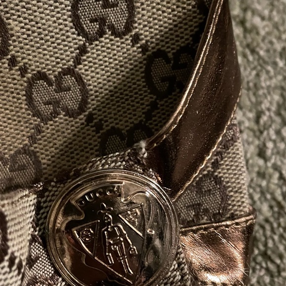 Gucci - Picture 3 of 4